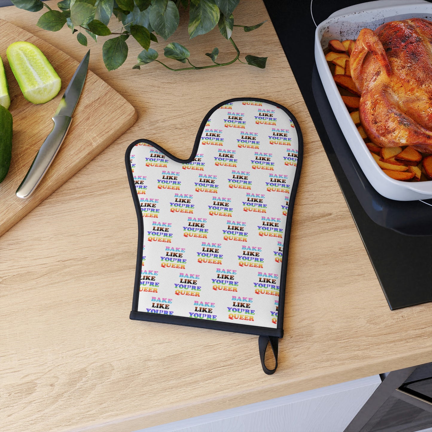 BAKE LIKE YOU'RE QUEER Oven Glove - rainbow deco